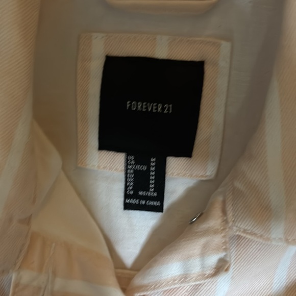 Denim Cropped Jacket Women’s Sz Medium - Picture 5 of 5